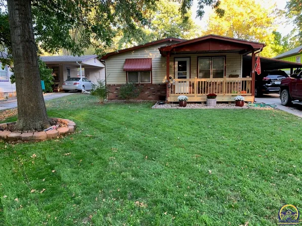 1310 Woodland St, Emporia, KS 66801