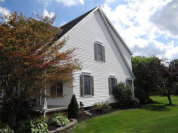 3rd image of 3992 Deacon Ct