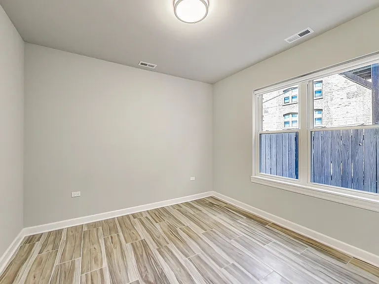 6135 S Kimbark Ave #202 — Photo 18