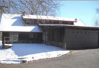 2nd image of 13620 Chicot Rd