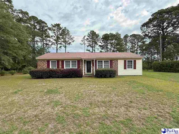 2134 Arrie Rd, Dillon, SC 29536