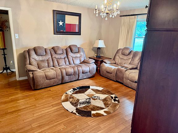 4th image of 349 W 34th St