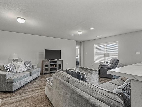 5th image of 5320 Reed Dr