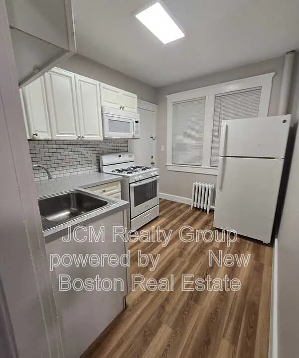 26 Harwood St