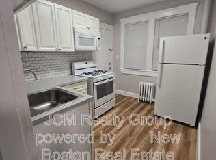 26 Harwood St, Lynn, MA 01902