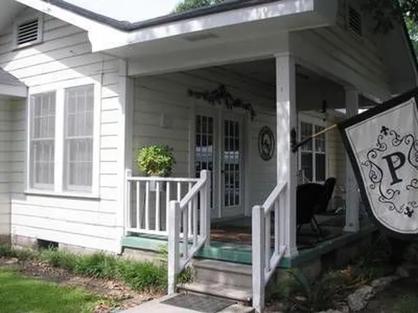 209 N 6th St, Kinder, LA 70648
