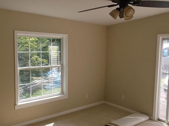 5th image of 3083 Washington Pike