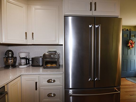 3rd image of 264 Twin Lakes Dr Unit 264