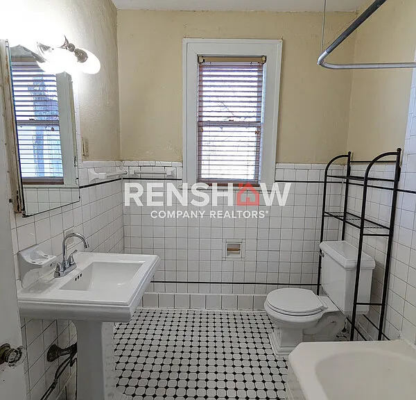662 S McLean Blvd — Photo 13
