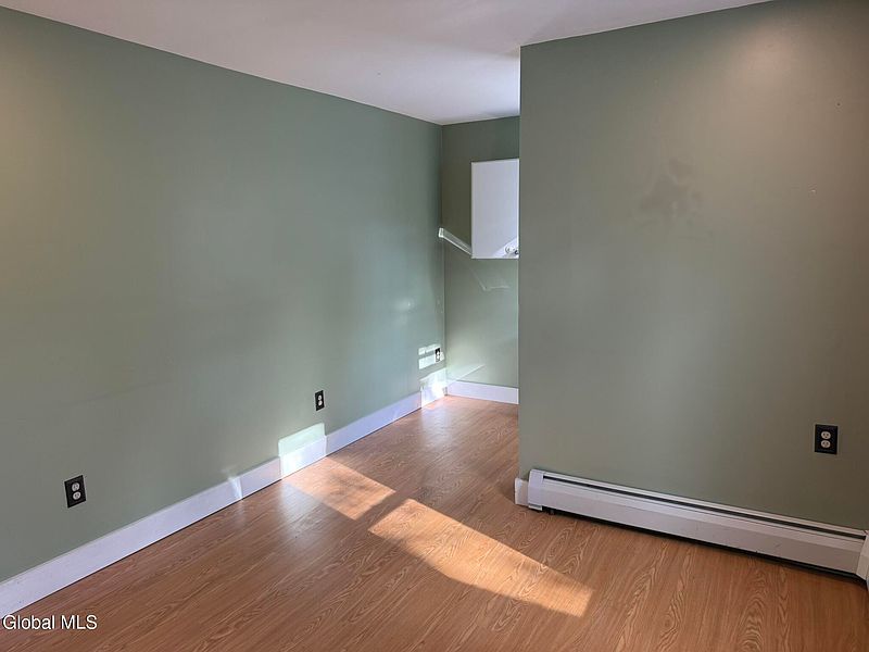 4th image of 959 Washington Avenue