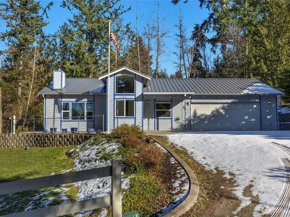 907 Rowe Road, Camano Island, WA 98282