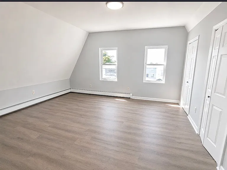 50 Halstead St #3L — Photo 3