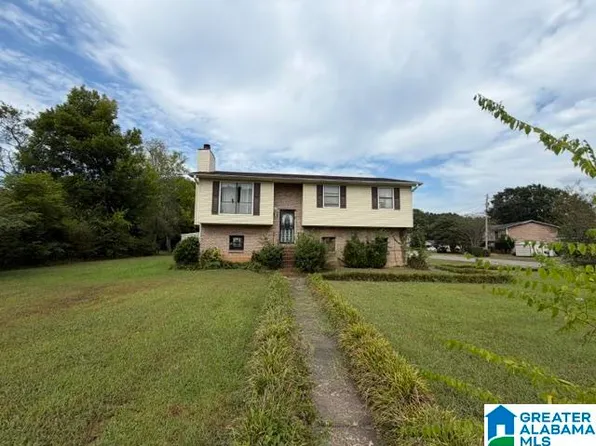 160 Willowbrook Dr, Bessemer, AL 35022