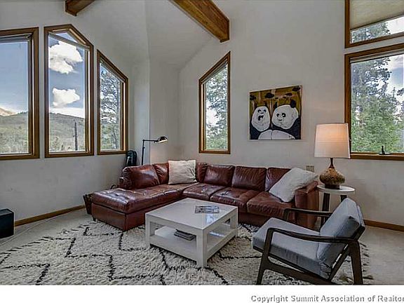 3rd image of 522 Fairview Blvd