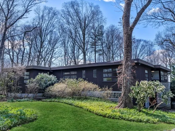 470 Highview Rd, Englewood City, NJ 07631