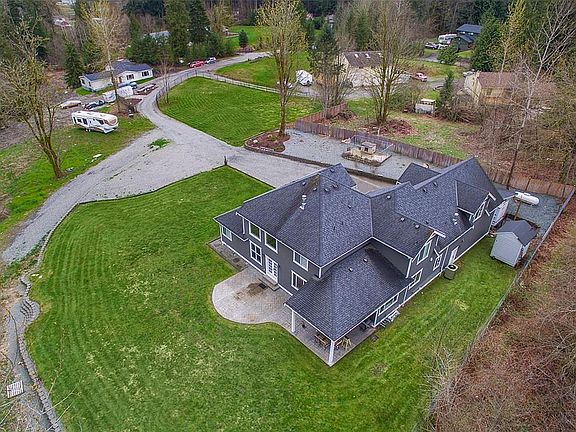 3rd image of 23527 190th Ave SE