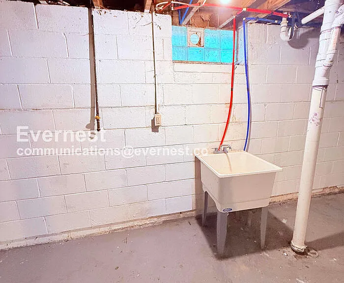12121 Montrose St — Photo 17
