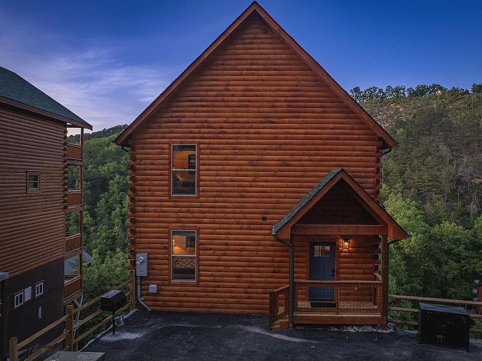 1st image of 1121 Autumn Path Way
