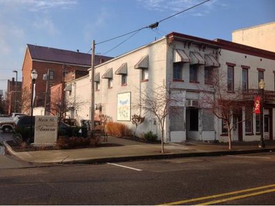 210 Main St, Aurora, IN, 47001