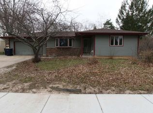 1441 S Orchard St, Janesville, WI 53546