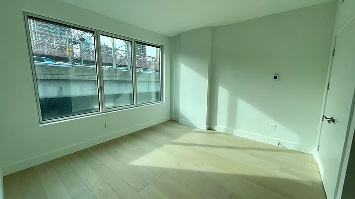 Rented by Realmart Realty LLC | media 6