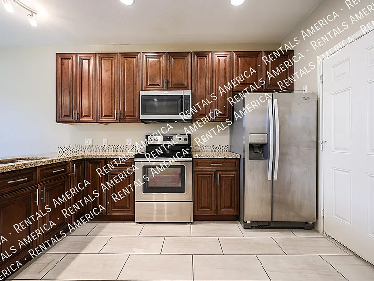 1406 W Main St #121 — Photo 14