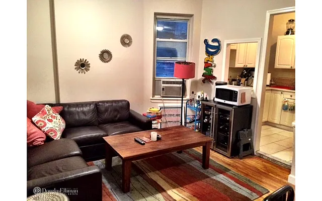 Rented by Douglas Elliman | media 32