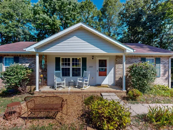 2007 Ruby Travis Dr, Chapmansboro, TN 37035