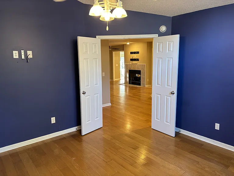 480 Spring Lake Dr — Photo 12