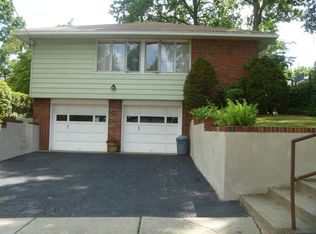 428 Franklin Ave, Hasbrouck Heights, NJ 07604