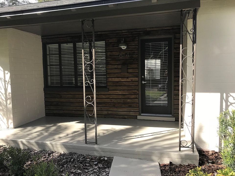 covered front porch