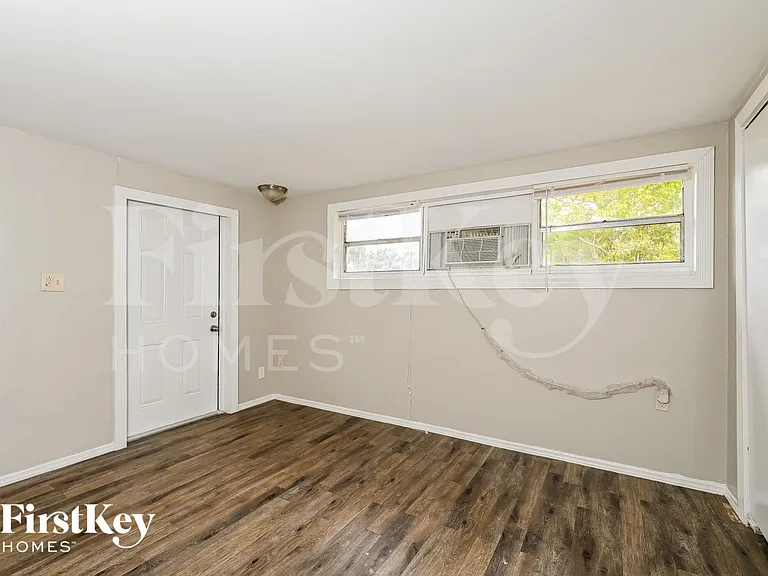 904 Alaska Dr — Photo 10