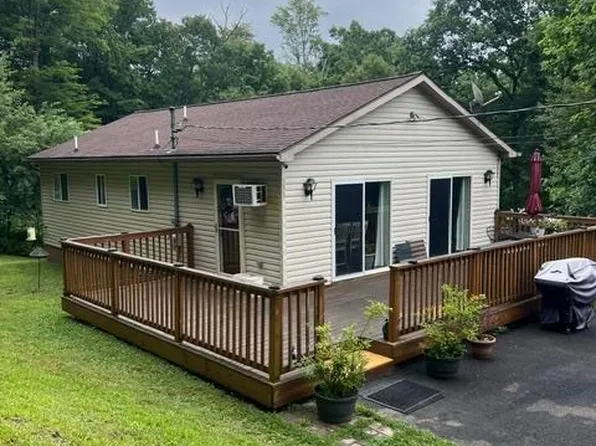 333 Sunrise Terrace Ln, Lehighton, PA 18235