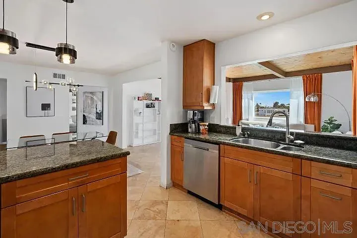 3625 Kingsley St #3625 — Photo 16