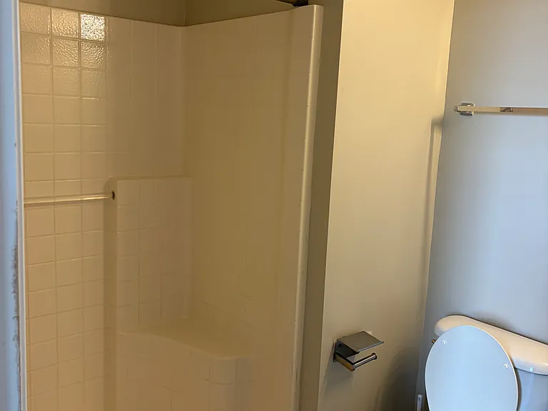 214 Paradise Dr — Photo 48