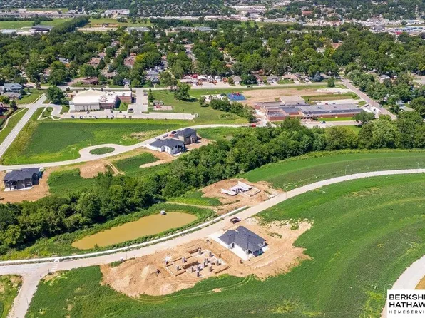 36 Villages Of Monrovia, Papillion, NE 68046