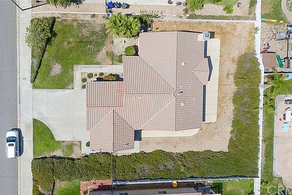 4th image of 6496 N Jordan Ln