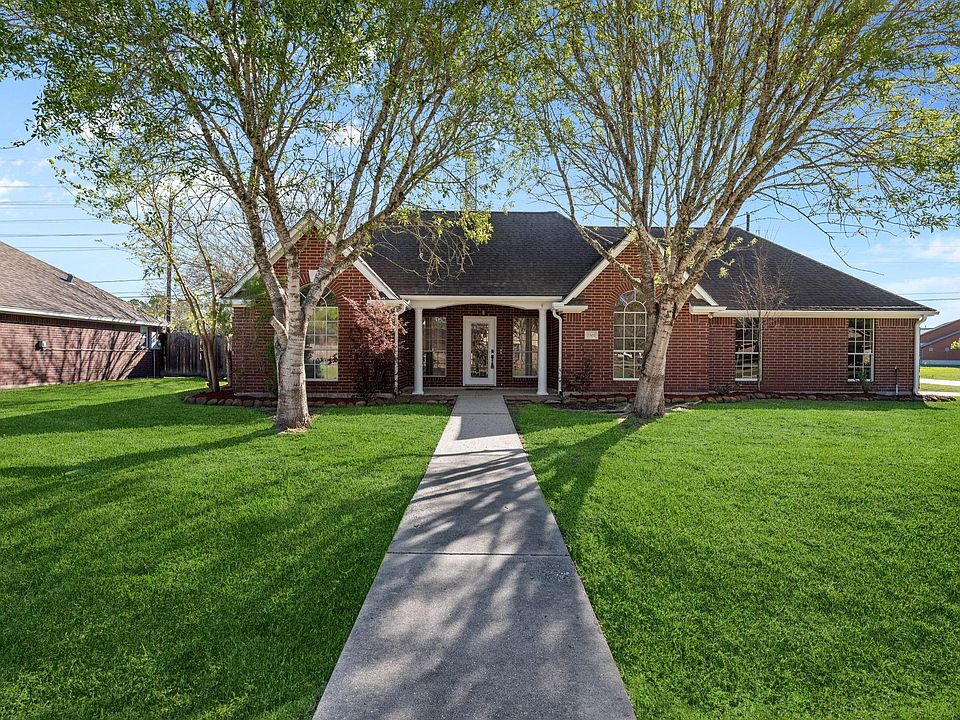 1st image of 7302 Maple Ln