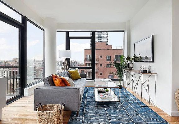 3rd image of 216 E 121st St #10D