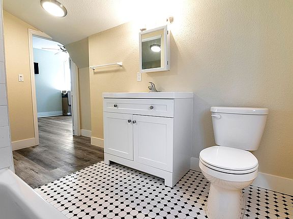 3rd image of 1703 Toberman St #2-A
