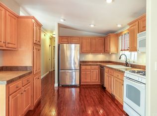 16432 Makaha Ln, Huntington Beach, CA 92649