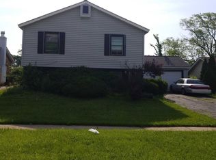 17483 Eastgate Dr, Country Club Hills, IL 60478