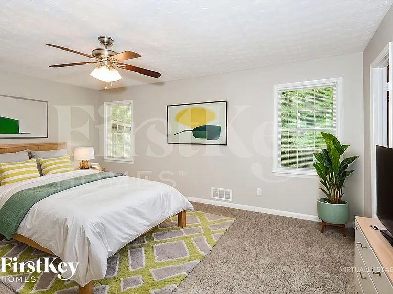 125 Creekview Dr — Photo 11