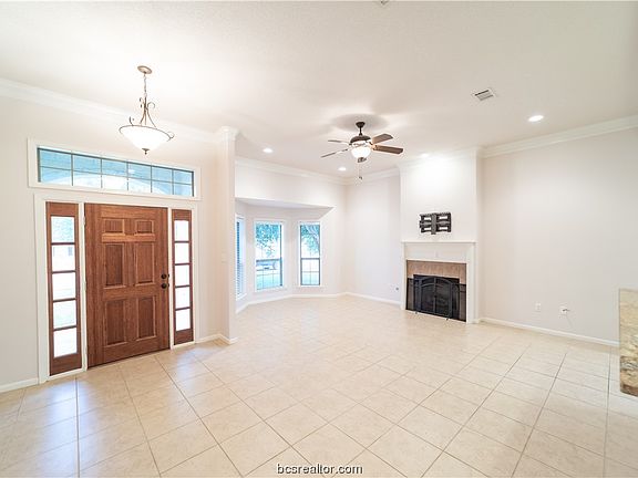 5th image of 8406 Alison Ave