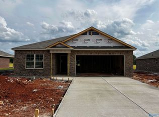 136 Murphy Ln, Madison, AL 35756