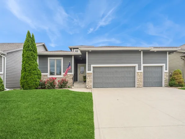 252 NE Pinehurst Cir, Ankeny, IA 50021