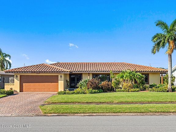 2nd image of 439 Bridgetown Ct