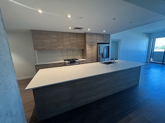 4th image of 2300 E Campbell Ave Unit 308