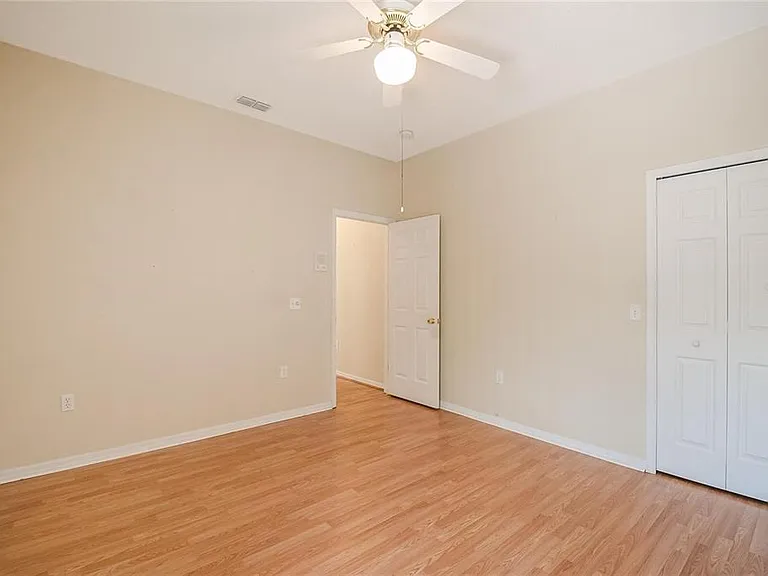 603 Pinehurst Ct — Photo 41