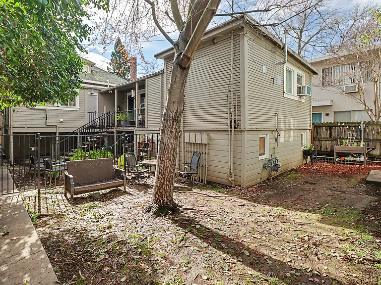 2725 I St #A — Photo 27